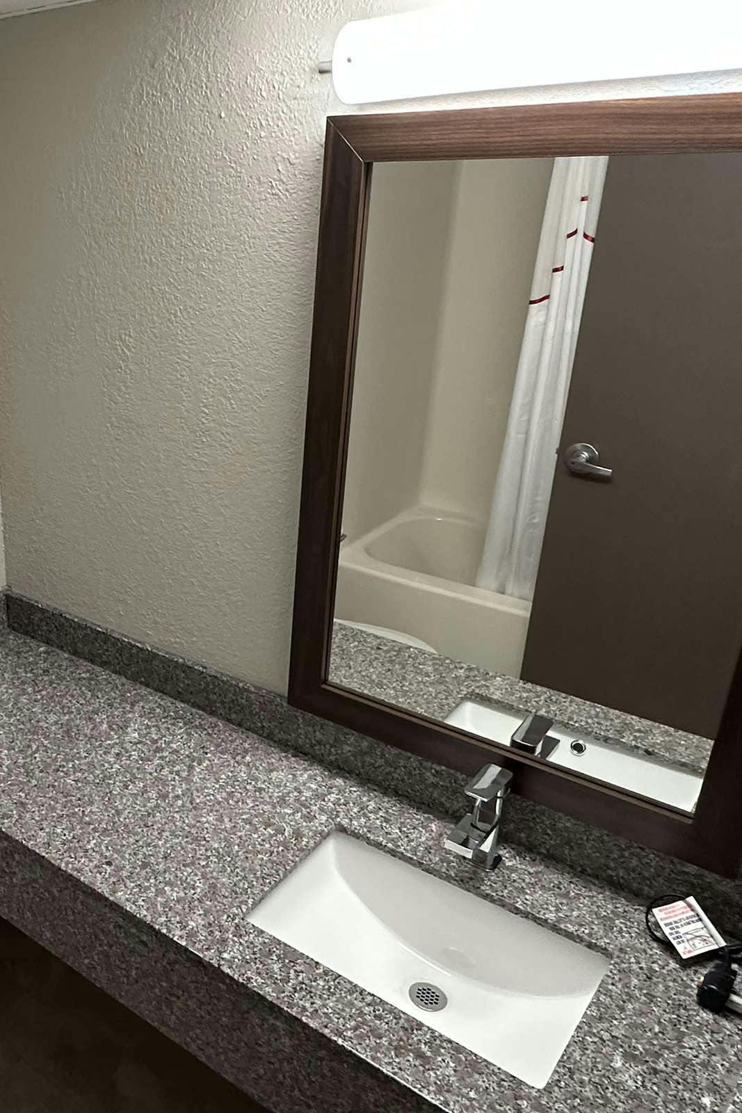 Hotel Red Roof Inn Charleston - Dunbar photo 4