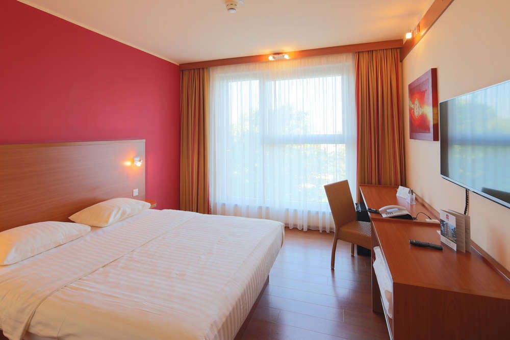 Hotel PLAZA Premium Karlsruhe photo 1