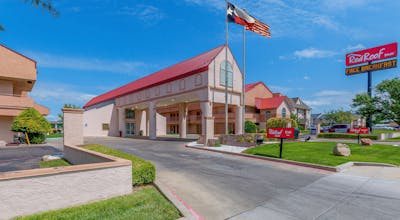 HomeTowne Studios Amarillo West