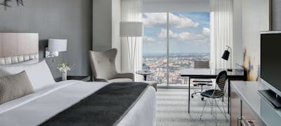 Loews Chicago Hotel