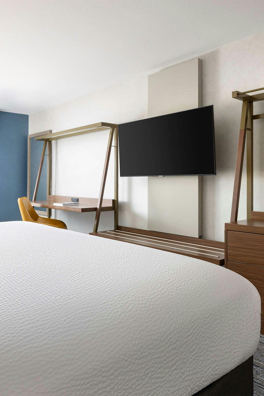 Hotel Holiday Inn Express Las Vegas-Stadium Area photo 5