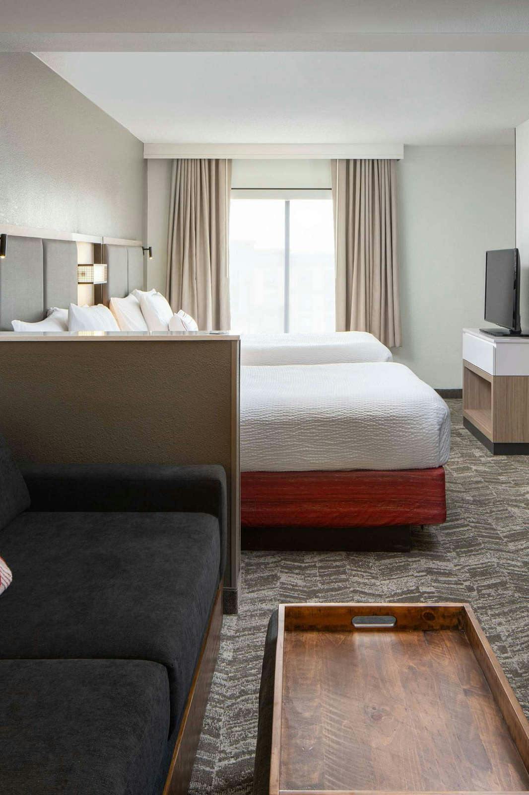 Hotel Sonesta Select Nashville Airport Suites photo 3
