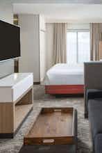 Hotel Sonesta Select Nashville Airport Suites photo 4