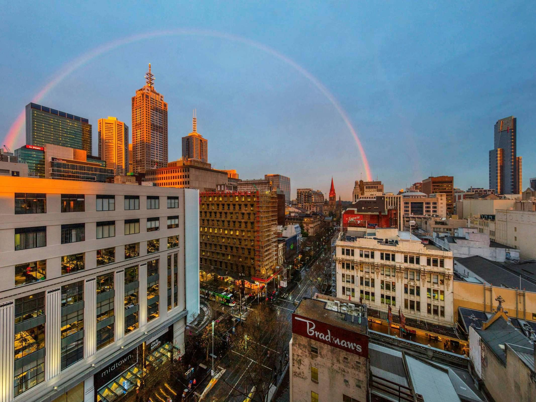 Pullman Melbourne City Centre