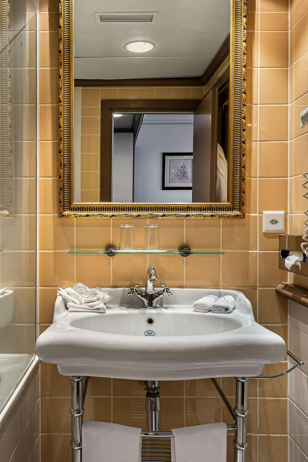 Hotel Hotel Royal photo 4