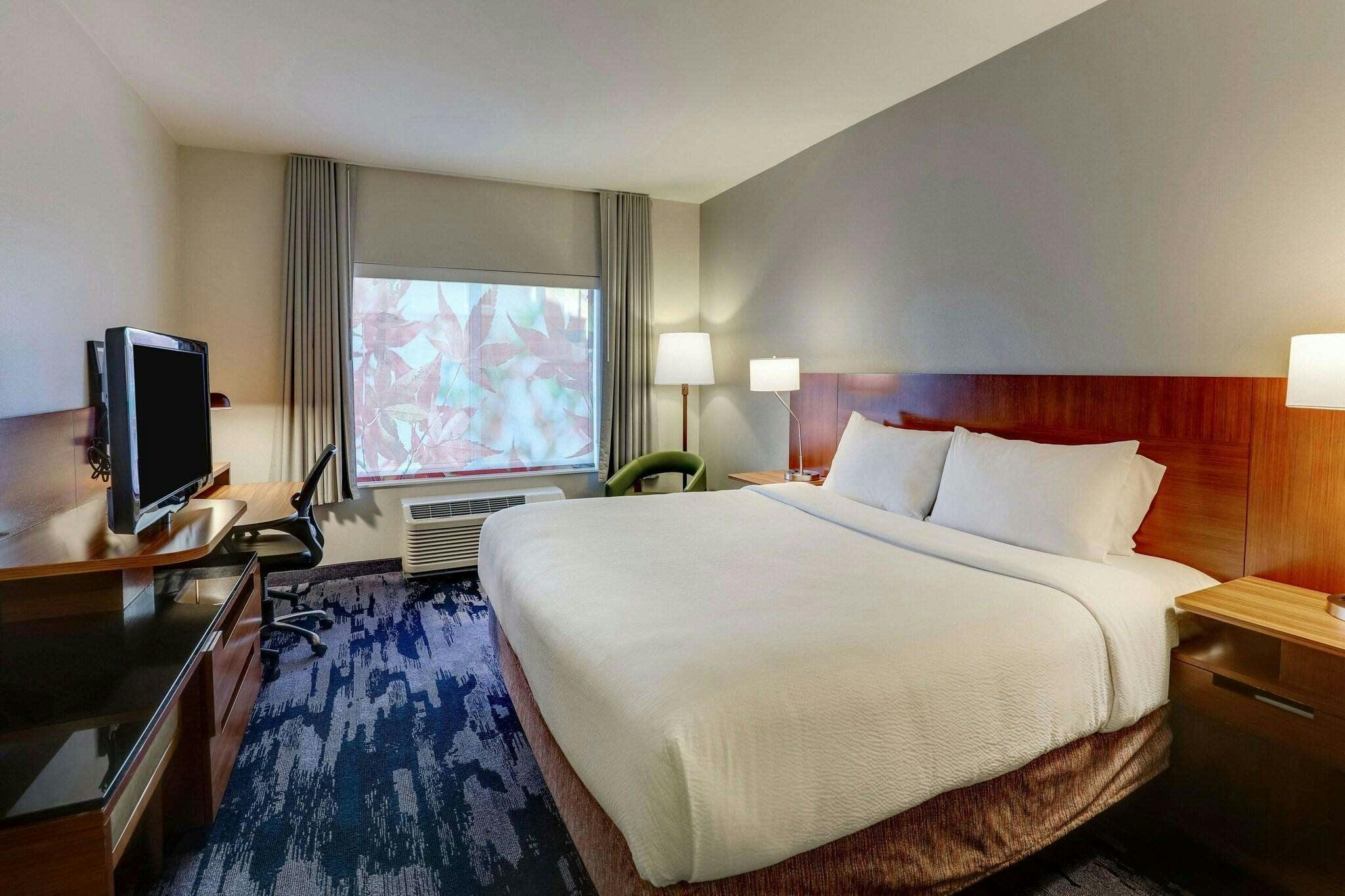 Hotel Fairfield Inn & Suites Fort Worth I-30 West near NAS JRB photo 2