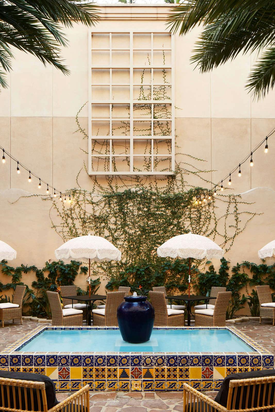 Hotel Pasadena Hotel and Pool photo 4