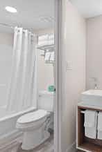 Hotel Howard Johnson by Wyndham Orlando Lake Buena Vista South photo 4