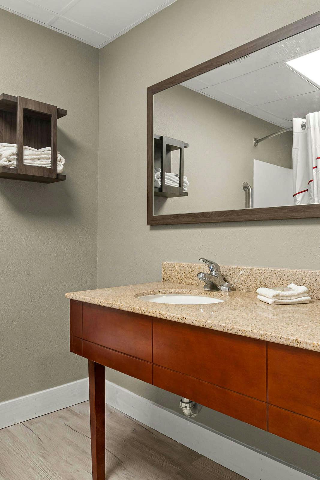 Hotel Red Roof Inn Washington, NC photo 5