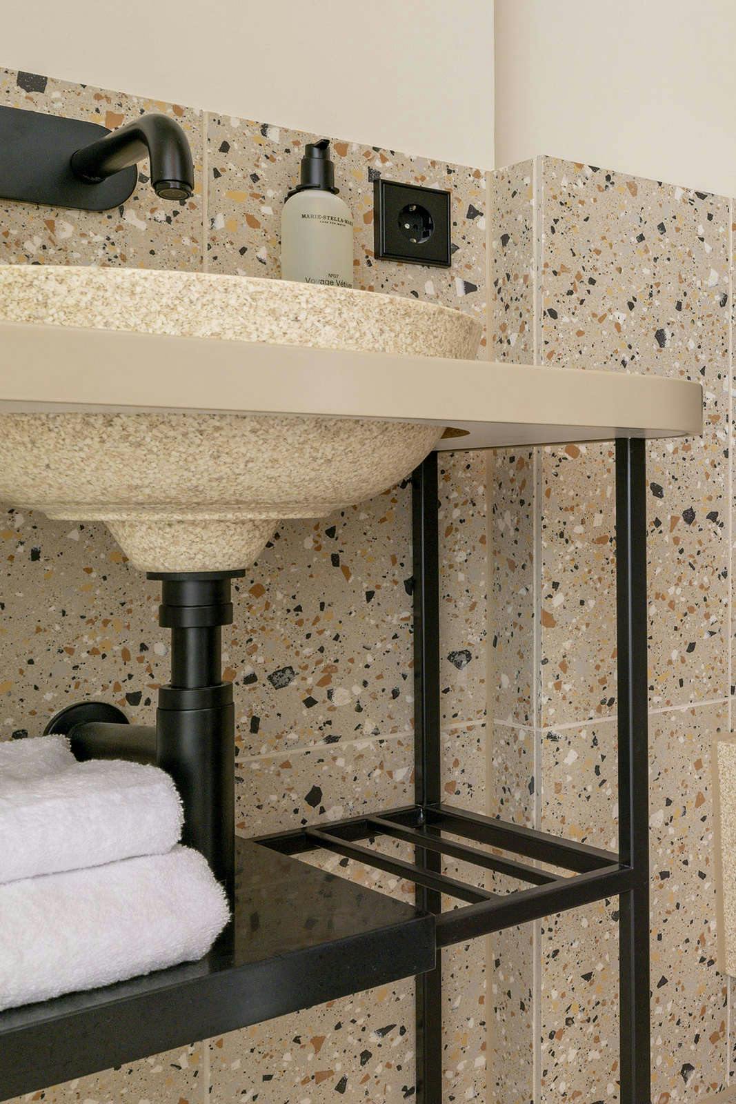 Hotel The Usual Rotterdam photo 2