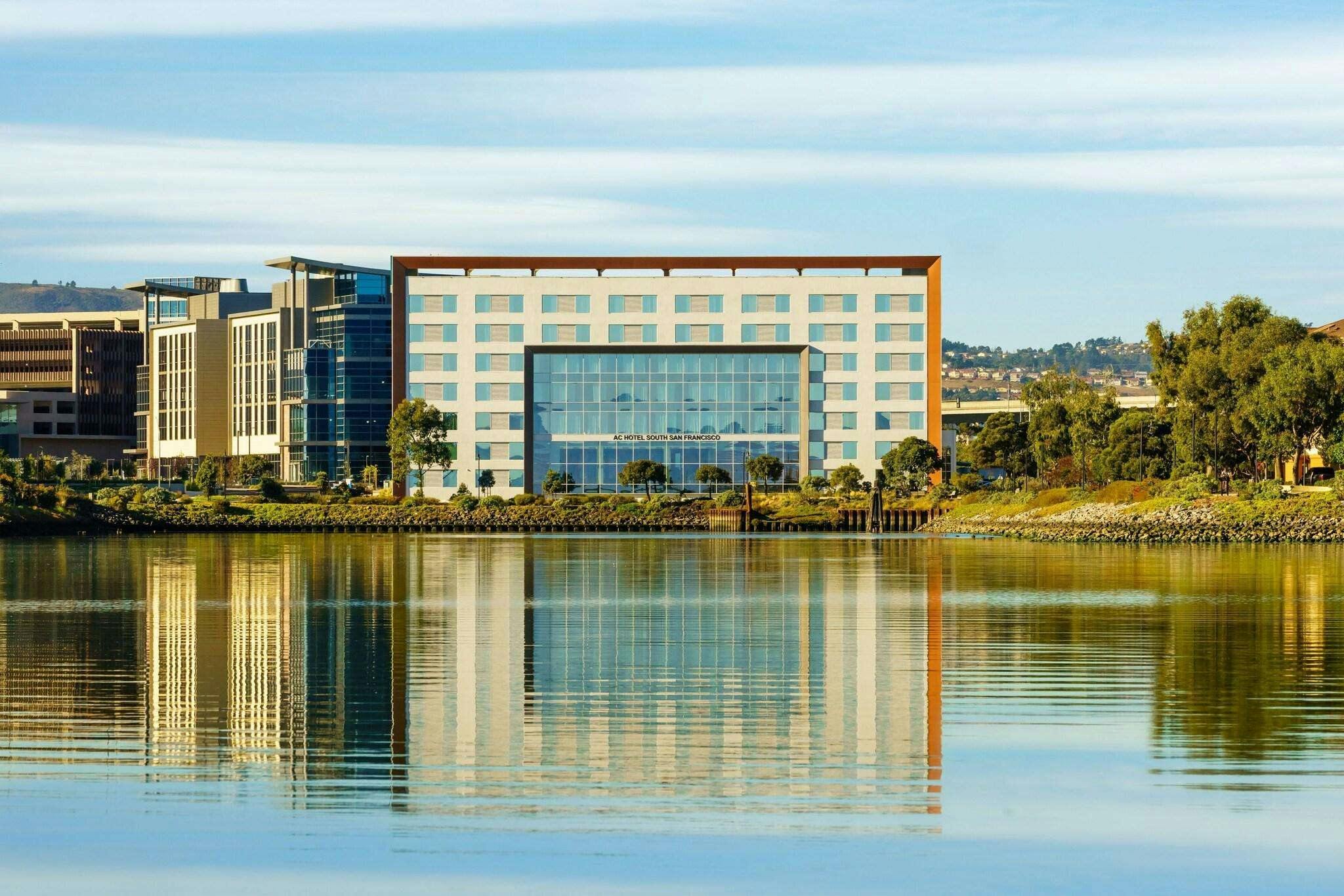 Hotel AC HOTEL SAN FRANCISCO AIRPORT/OYSTER POINT WATERFRONT photo 4