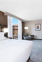 Hotel DoubleTree by Hilton Denver Cherry Creek photo 2