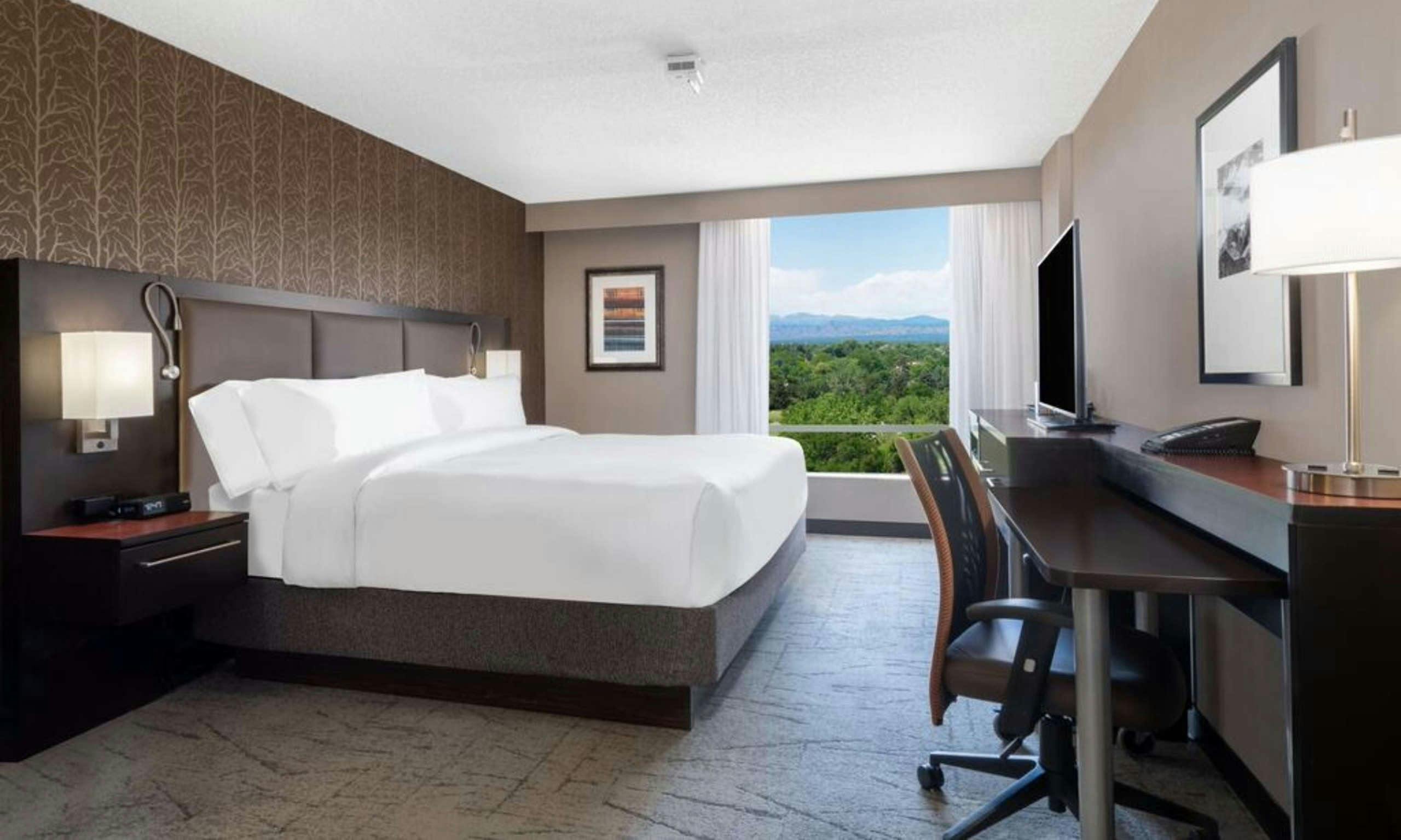 Hotel DoubleTree by Hilton Denver Cherry Creek photo 1