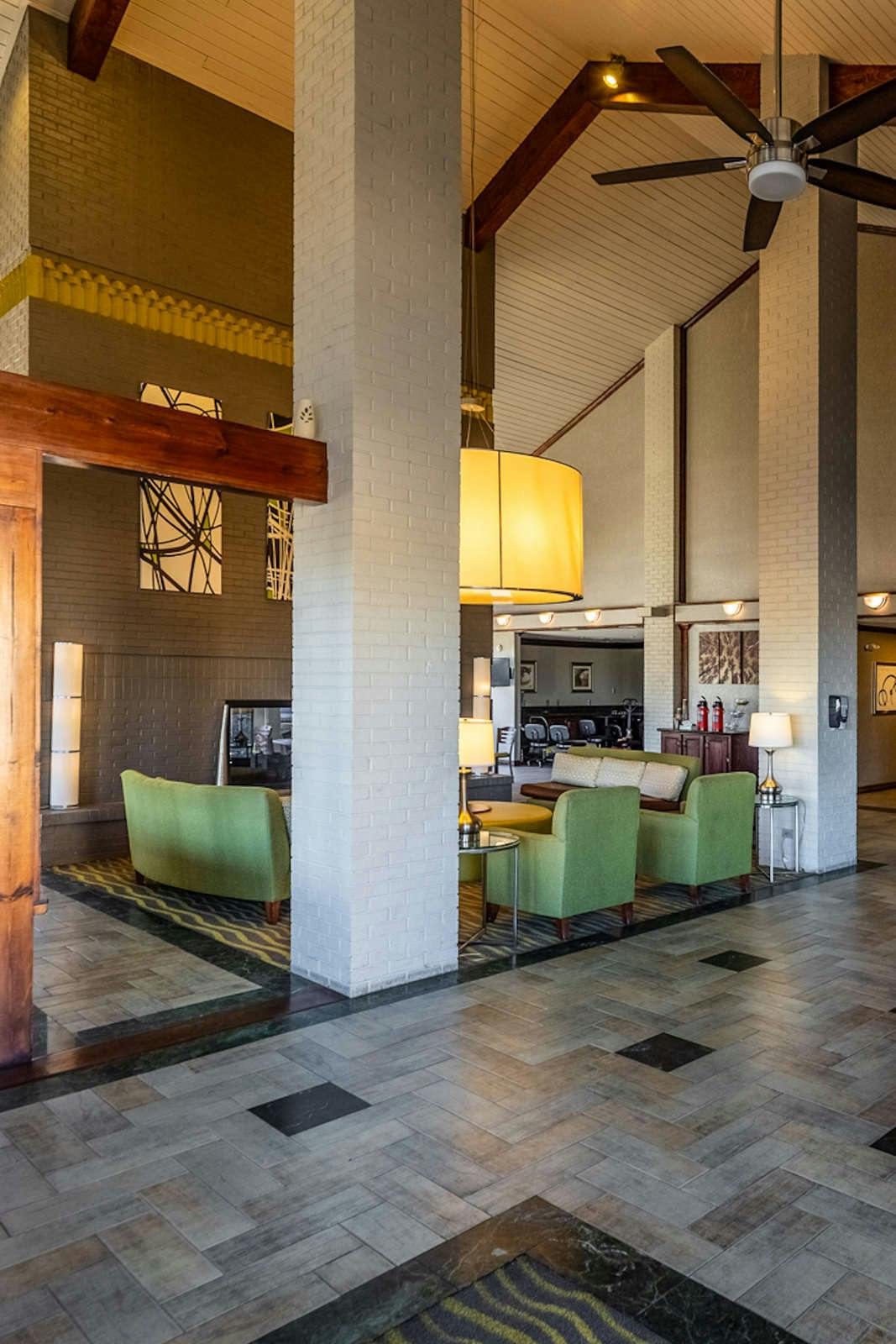 Hotel Red Roof Inn & Suites Irving – DFW Airport South photo 1