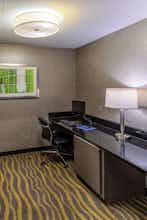 Hotel Red Roof Inn & Suites Irving – DFW Airport South photo 4