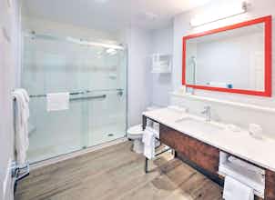 Hotel Hampton Inn by Hilton Ottawa photo 3