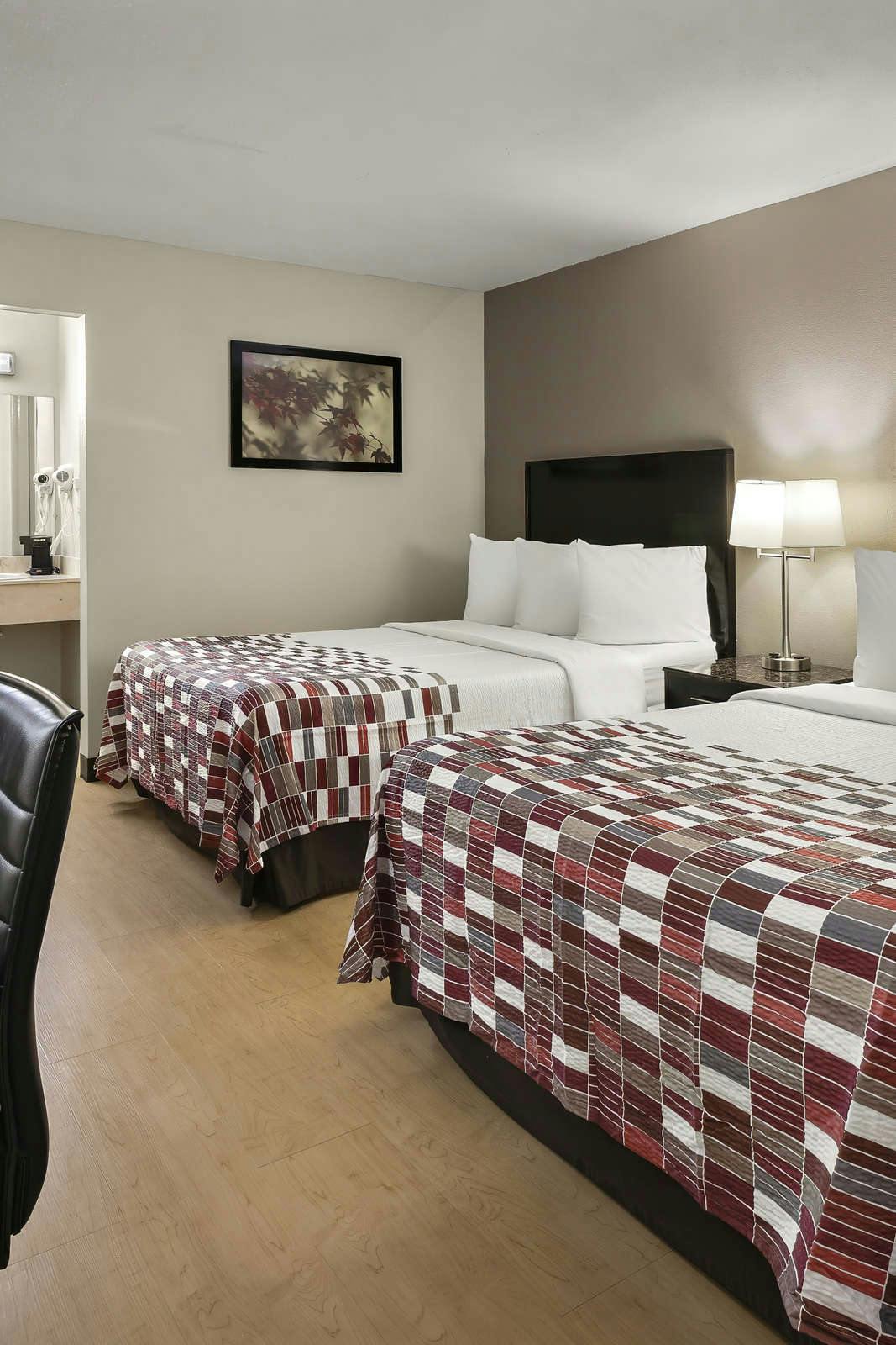 Hotel Red Roof Inn & Suites Cave City photo 5