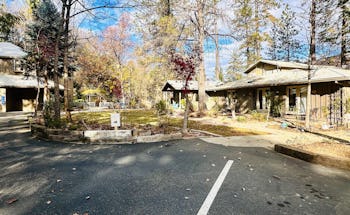 The Inn at Shasta Lake