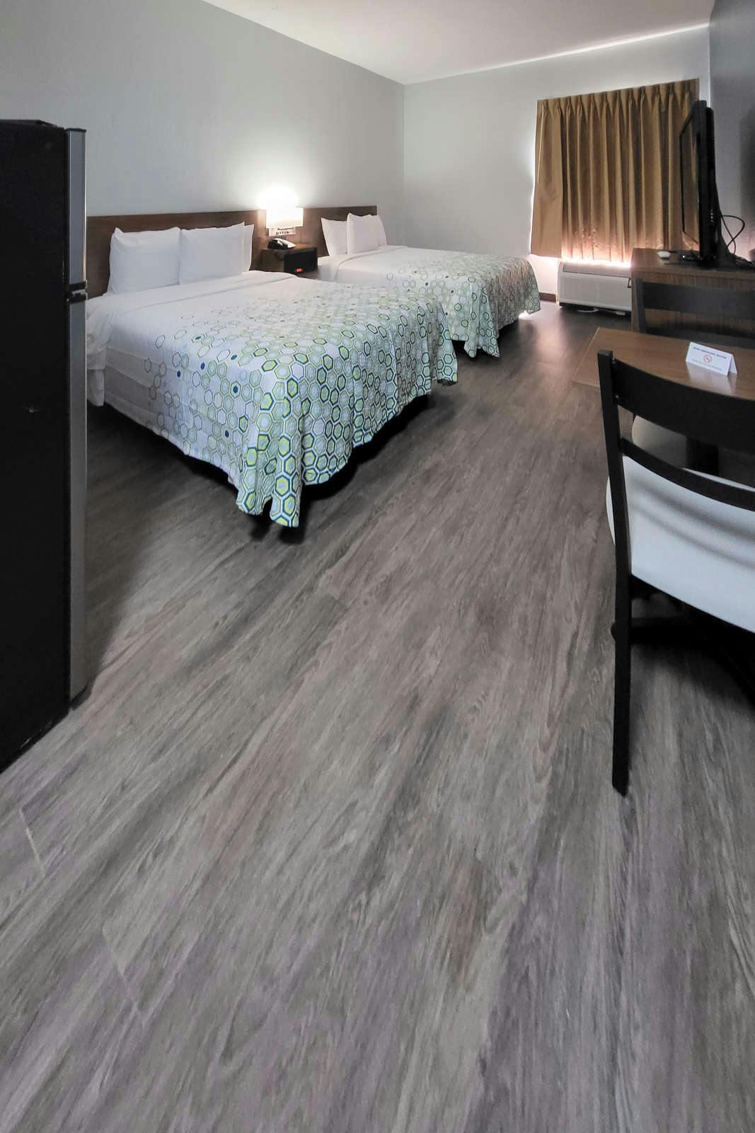 Hotel HomeTowne Studios Prattville photo 3