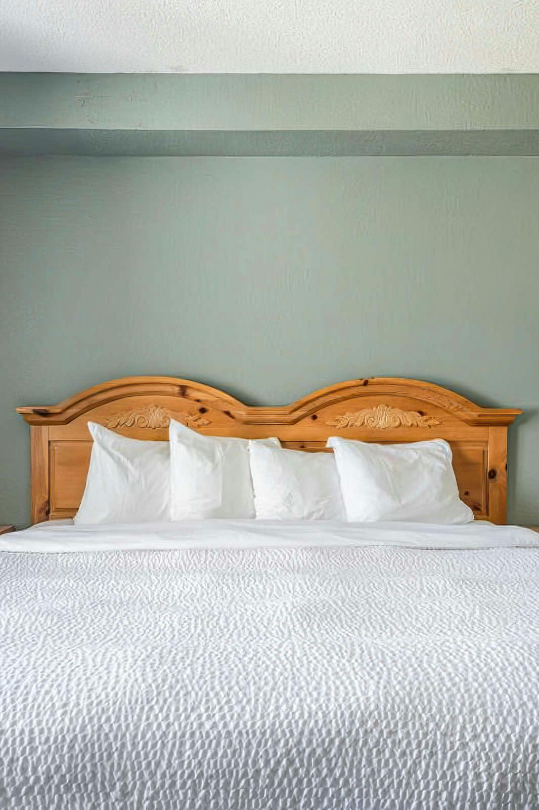Hotel Lancaster Inn and Suites photo 2