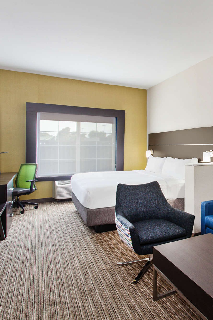 Hotel Holiday Inn Express Hotels & Suites Oakland Airport photo 2