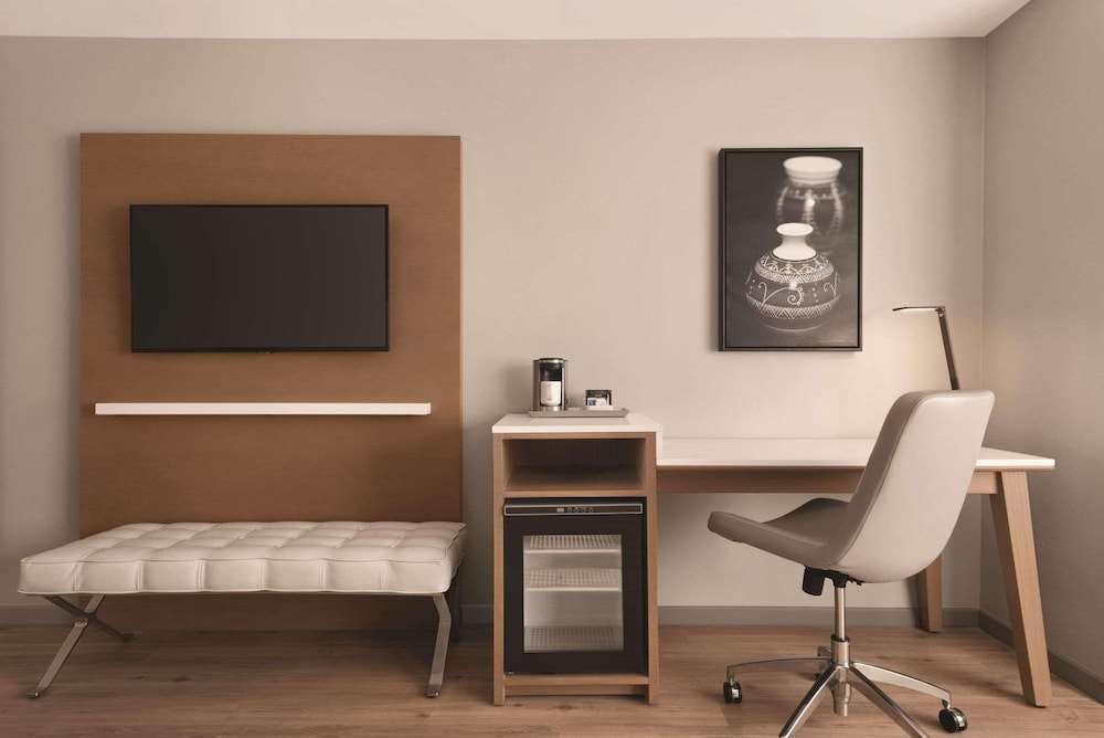 Hotel Oneida Casino Hotel photo 3