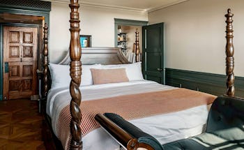 El Caminante Bar & Bungalows