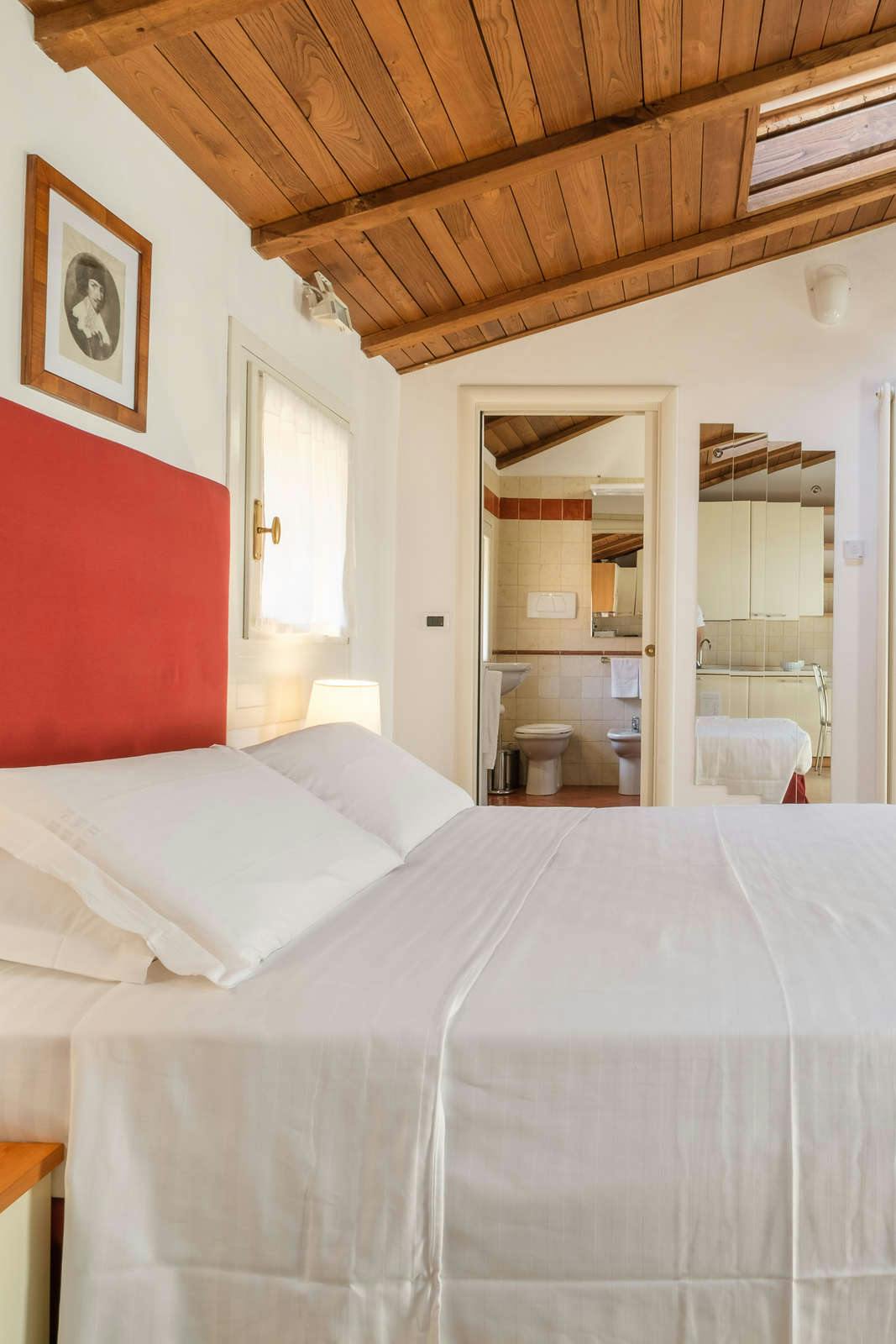 Hotel Frassinago Deluxe Suites - BolognaRooms photo 5