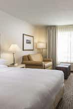 Hotel DoubleTree by Hilton Hotel Portland - Tigard photo 1