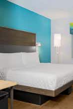 Hotel Tru by Hilton Dallas Market Center photo 1