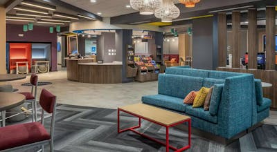 Tru by Hilton Dallas Market Center