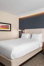 Hotel Courtyard by Marriott Seattle SeaTac Airport photo 2
