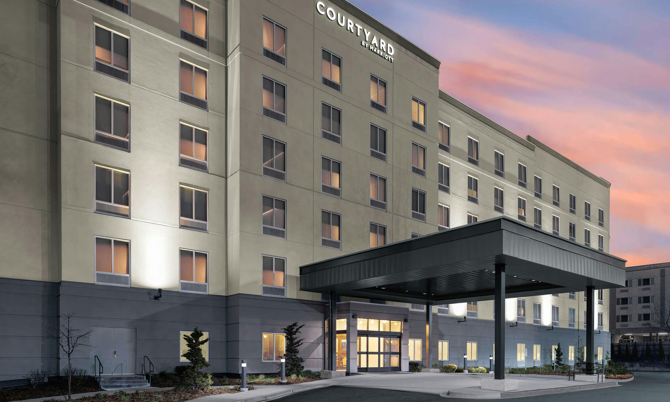 Courtyard by Marriott Seattle SeaTac Airport