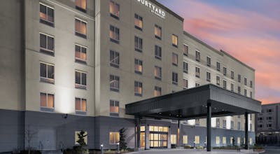 Courtyard by Marriott Seattle SeaTac Airport