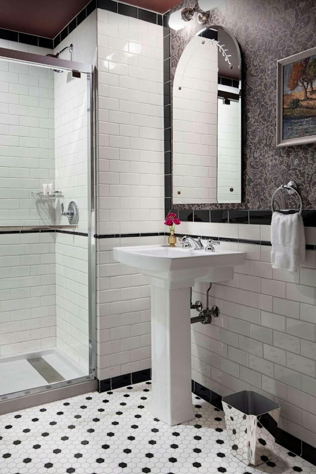 Hotel Graduate by Hilton Evanston photo 5