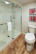 Hotel Hampton Inn Boston - Logan Airport photo 5