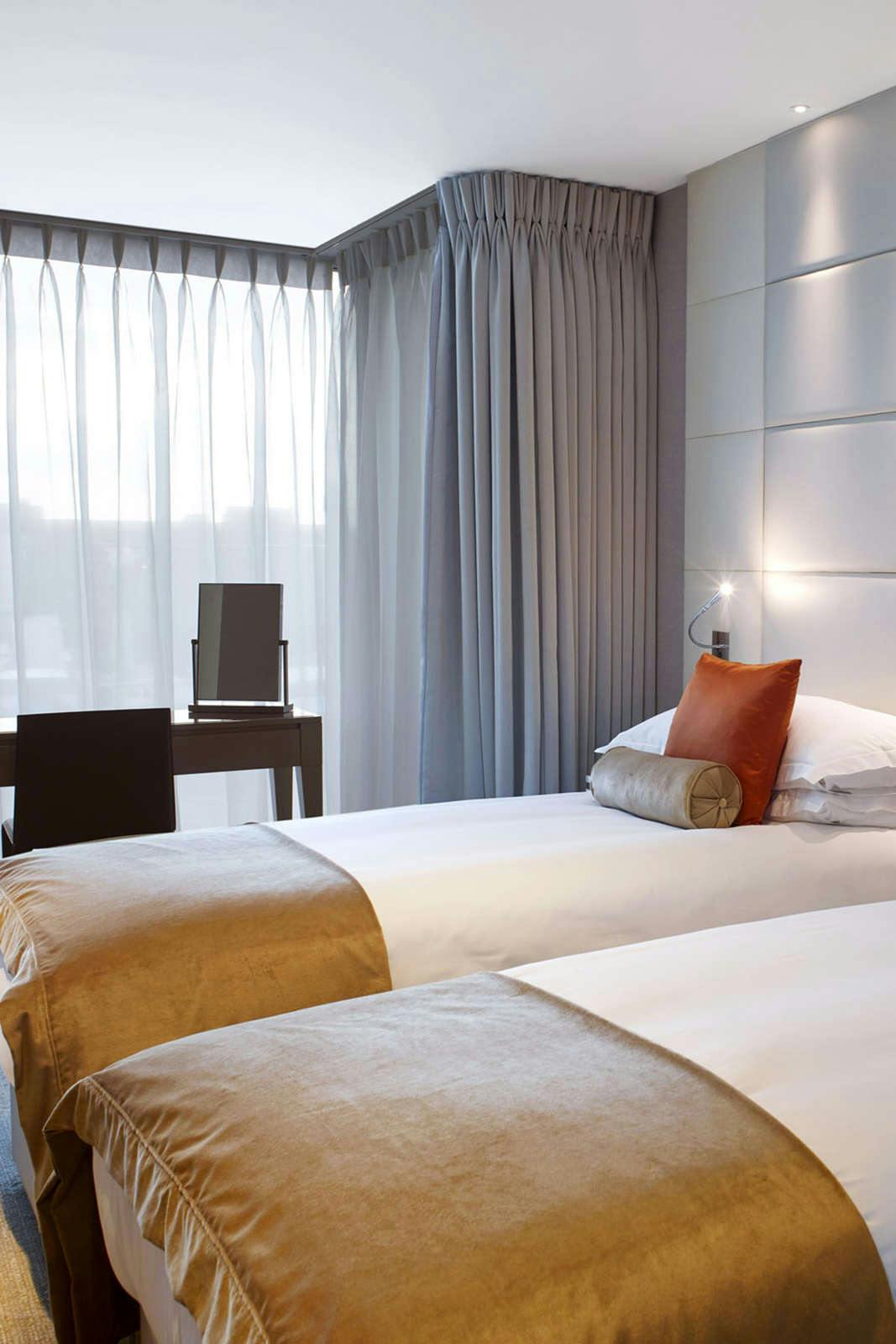 Hotel Cheval Three Quays photo 5