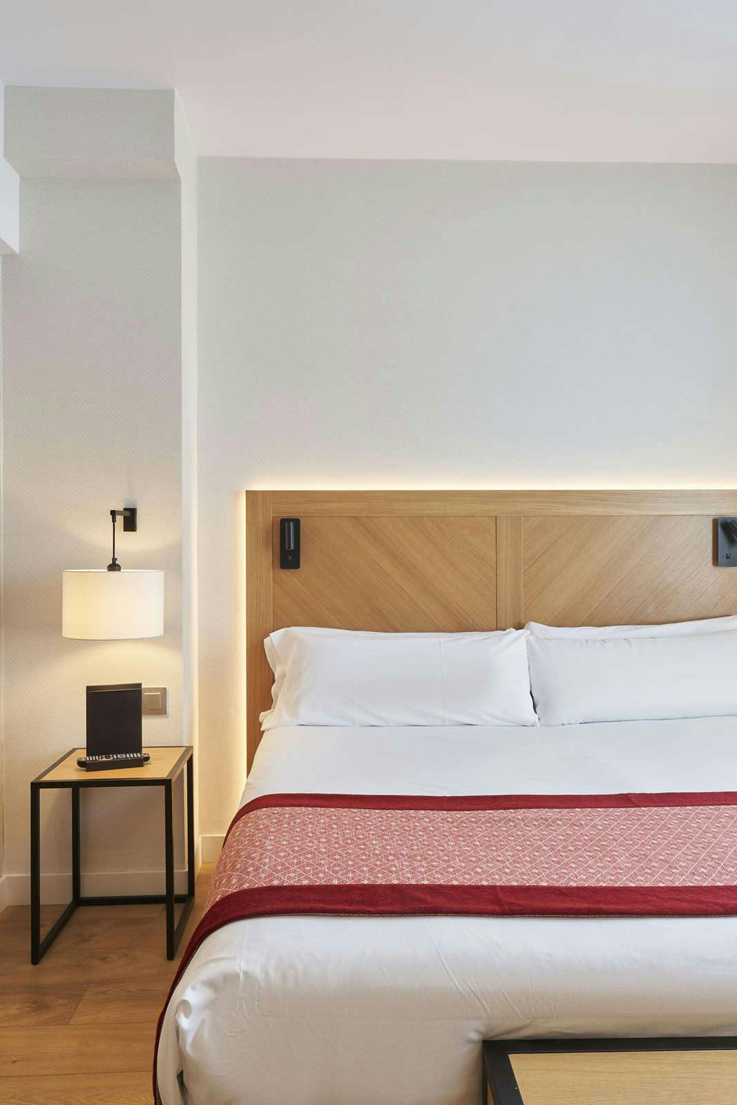 Hotel Catalonia Eixample 1864 photo 5