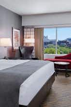 Hotel The Inn at Penn, A Hilton Hotel photo 2
