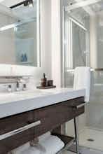 Hotel Tempo by Hilton Louisville Downtown NuLu photo 4