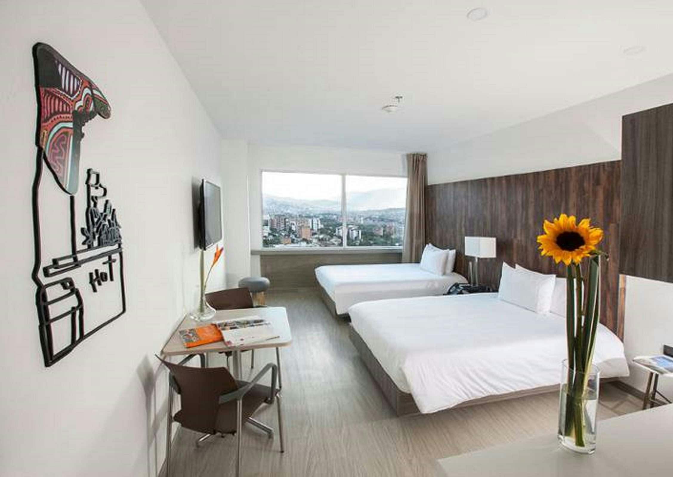 Hotel V Grand Hotel, a member of Radisson Individuals photo 1