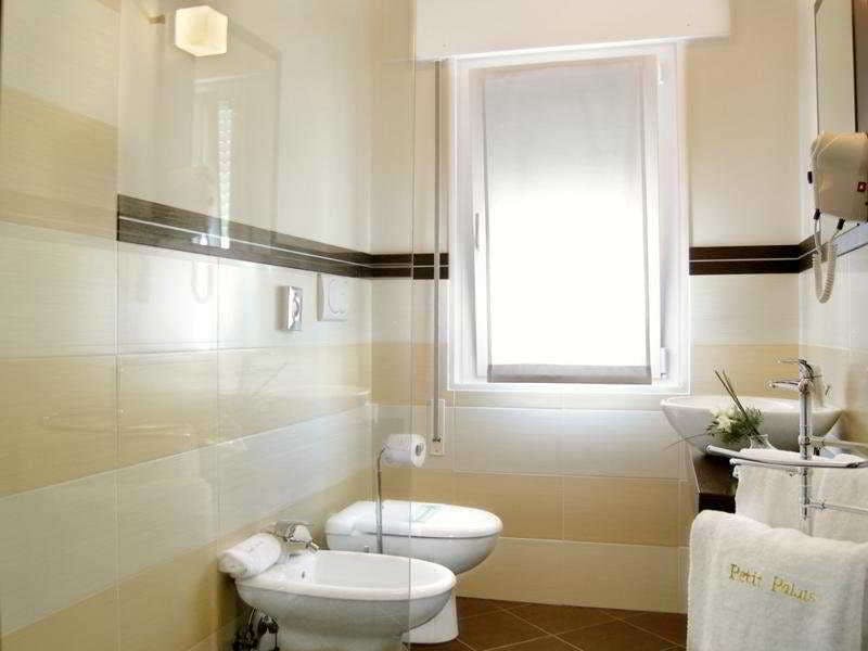 Hotel Marea Petit Palais photo 3