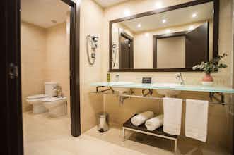 Hotel AZZ Pamplona Norte photo 2