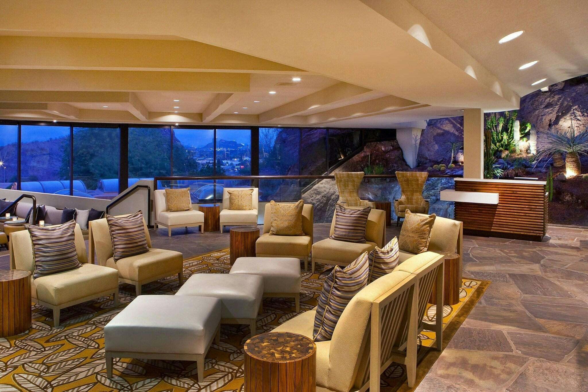 Hotel Phoenix Marriott Resort Tempe at The Buttes photo 3