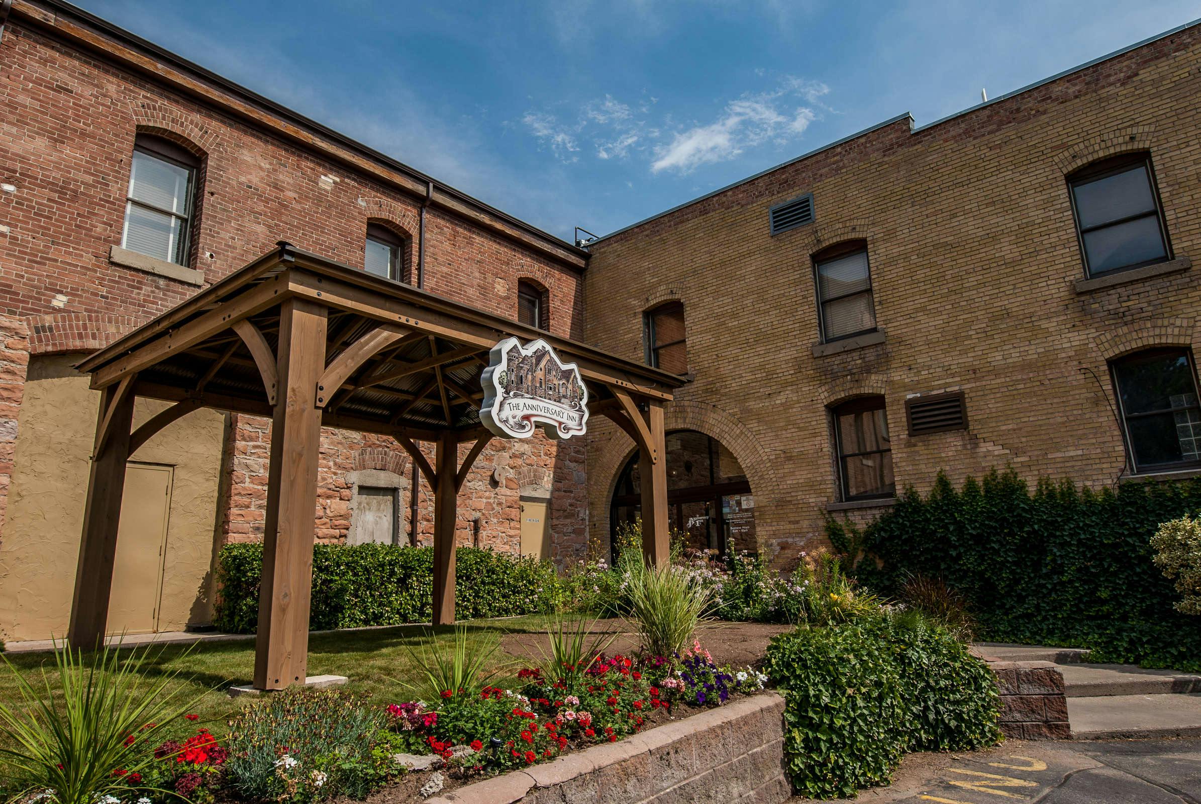 Anniversary Inn - Fifth South (Adults Only)