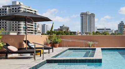 HiBird Apartment & Suites