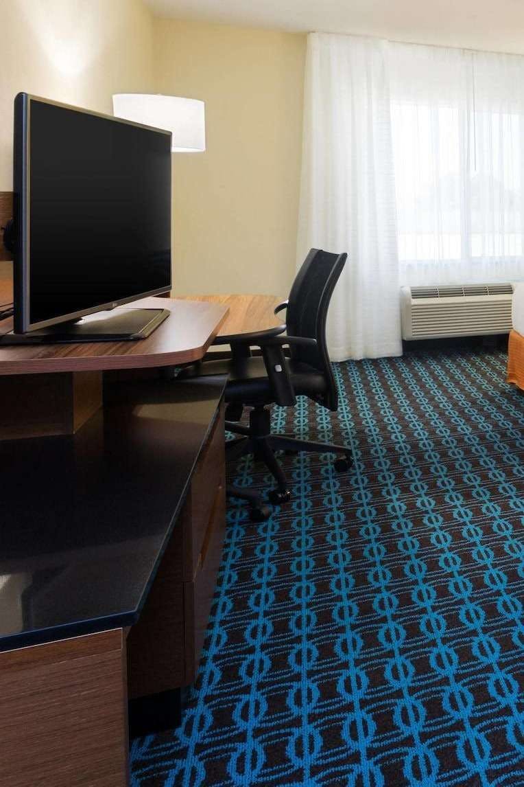 Hotel Fairfield Inn & Suites Odessa photo 2