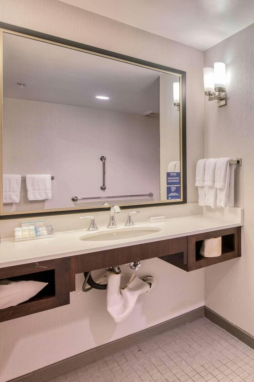 Hotel Hilton Garden Inn Irvine / Orange County Airport photo 4