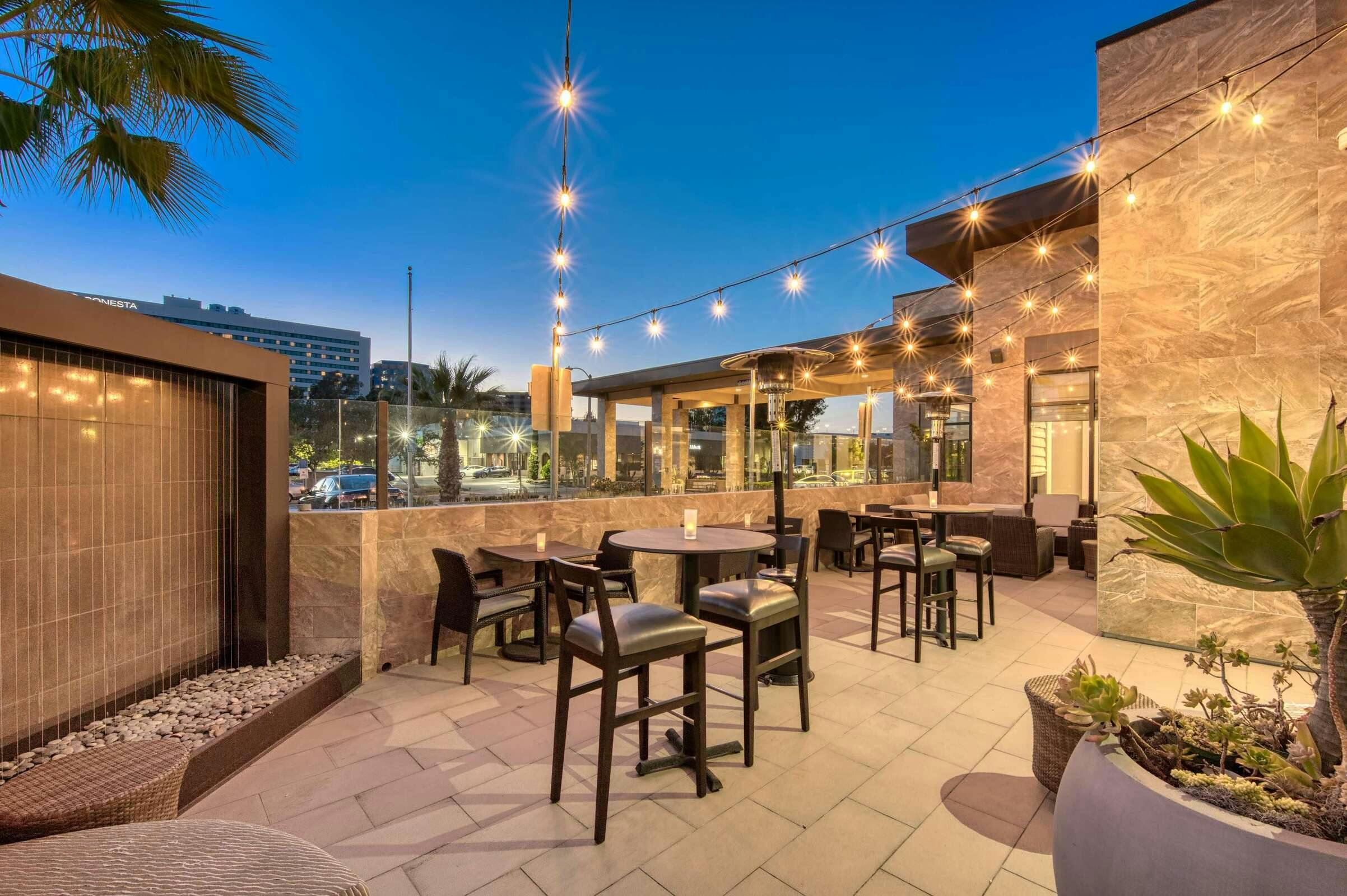 Hotel Hilton Garden Inn Irvine / Orange County Airport photo 4