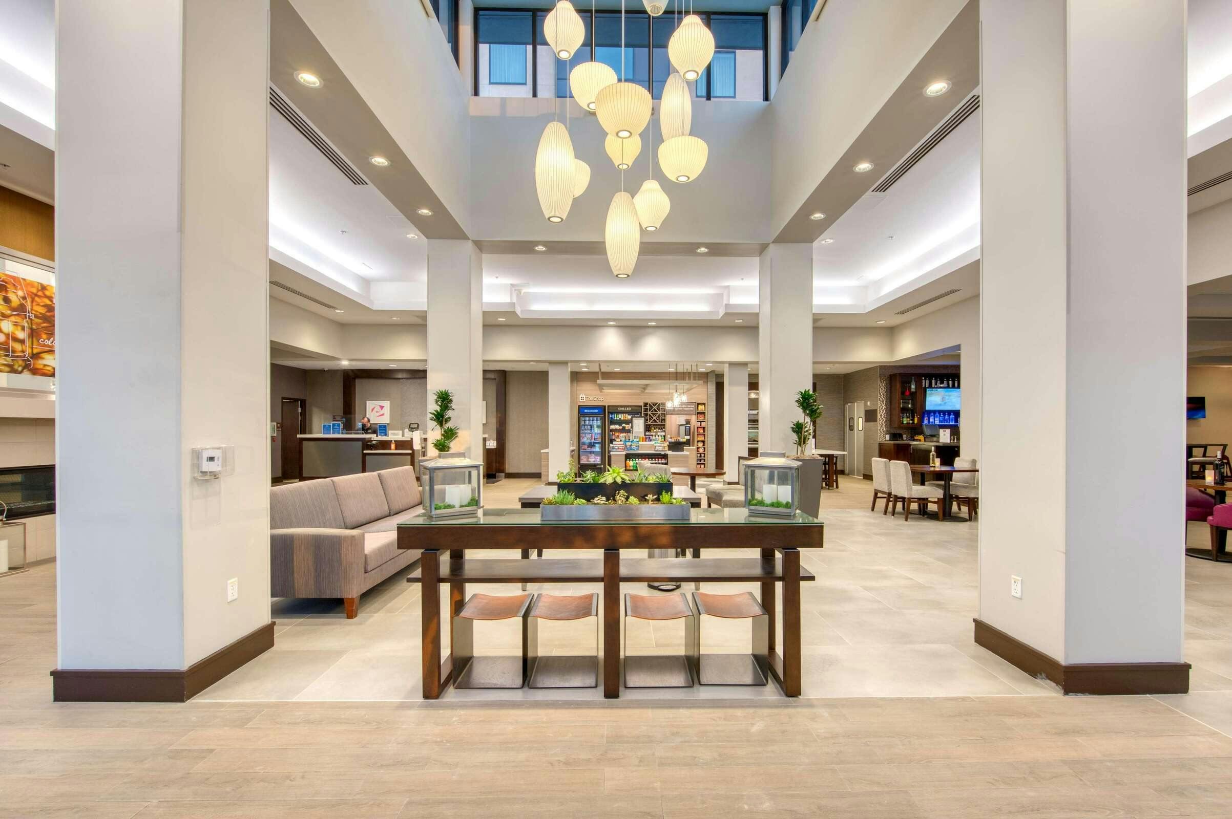 Hotel Hilton Garden Inn Irvine / Orange County Airport photo 2
